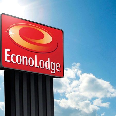 Econo Lodge Сонора Екстериор снимка